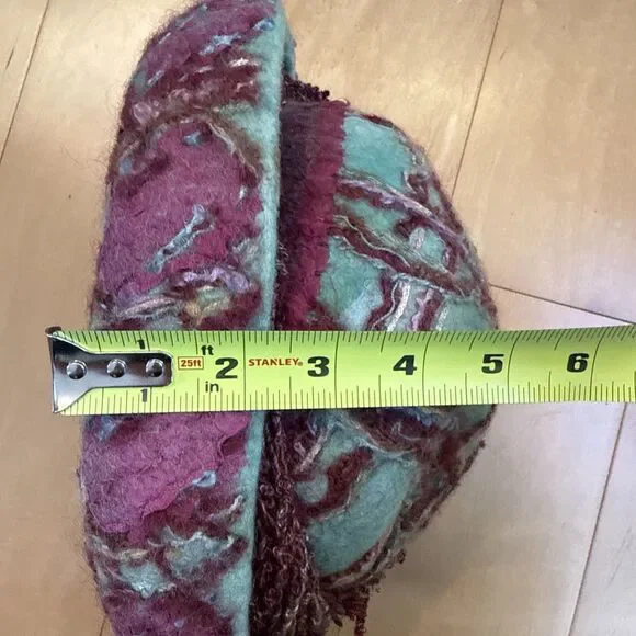 GREEN HANDMADE FELTED HAT - Picture 7 of 7